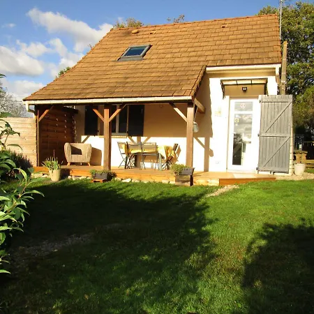 Dans Les Alpes Mancelles Guest house