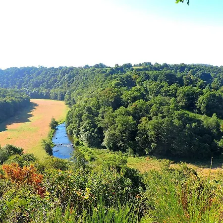 게스트하우스 Dans Les Alpes Mancelles