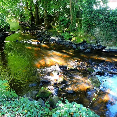 招待所 Dans Les Alpes Mancelles 3*