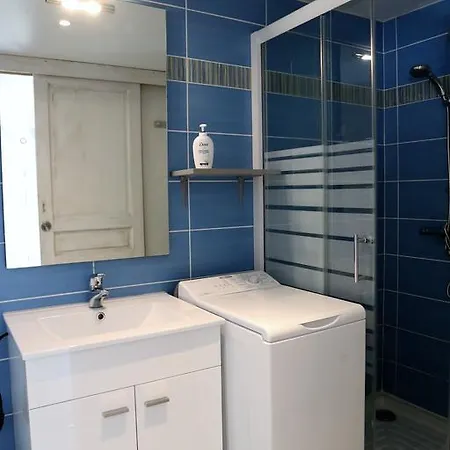 Dans Les Alpes Mancelles 3*