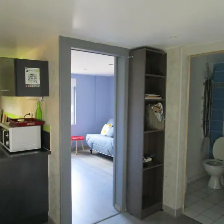 Dans Les Alpes Mancelles Guest house